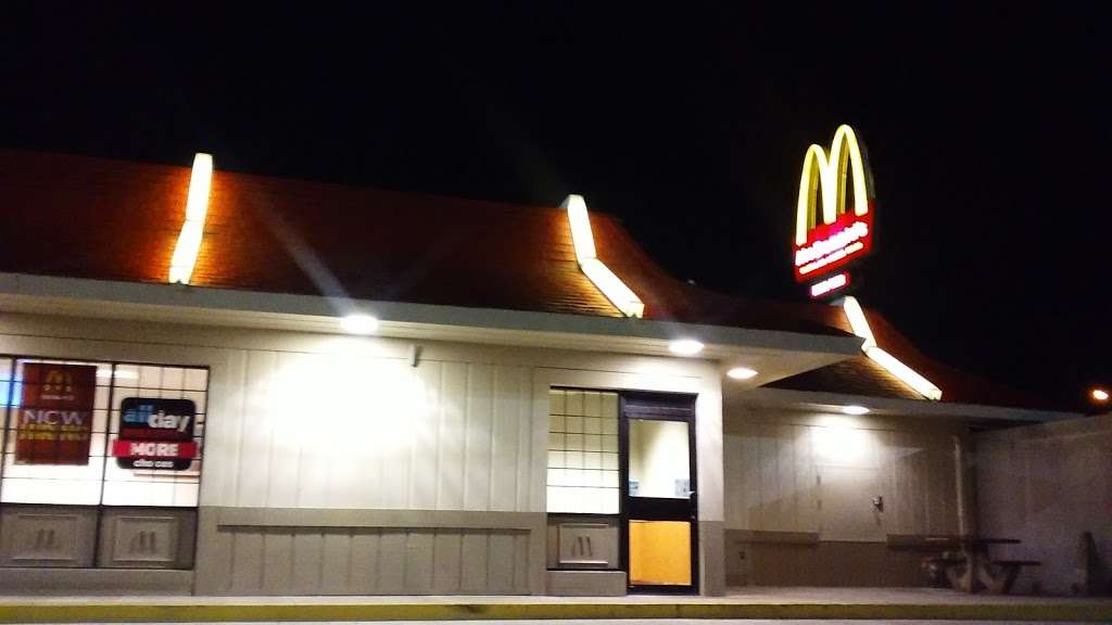 McDonalds | 480 E Morgan St Ave, Spencer, IN 47460, USA | Phone: (812) 829-2630