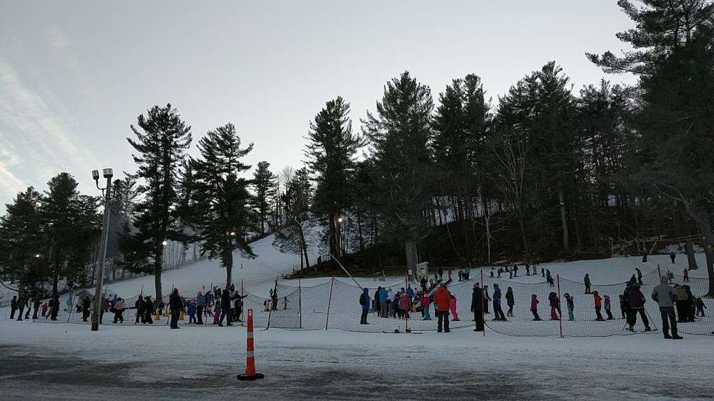 Nashoba Valley Ski Area | 79 Powers Rd, Westford, MA 01886, USA | Phone: (978) 692-3033