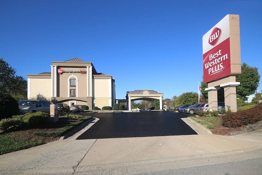 Best Western Plus Greensboro/Coliseum Area | 2006 Veasley St, Greensboro, NC 27407, USA | Phone: (336) 294-9100