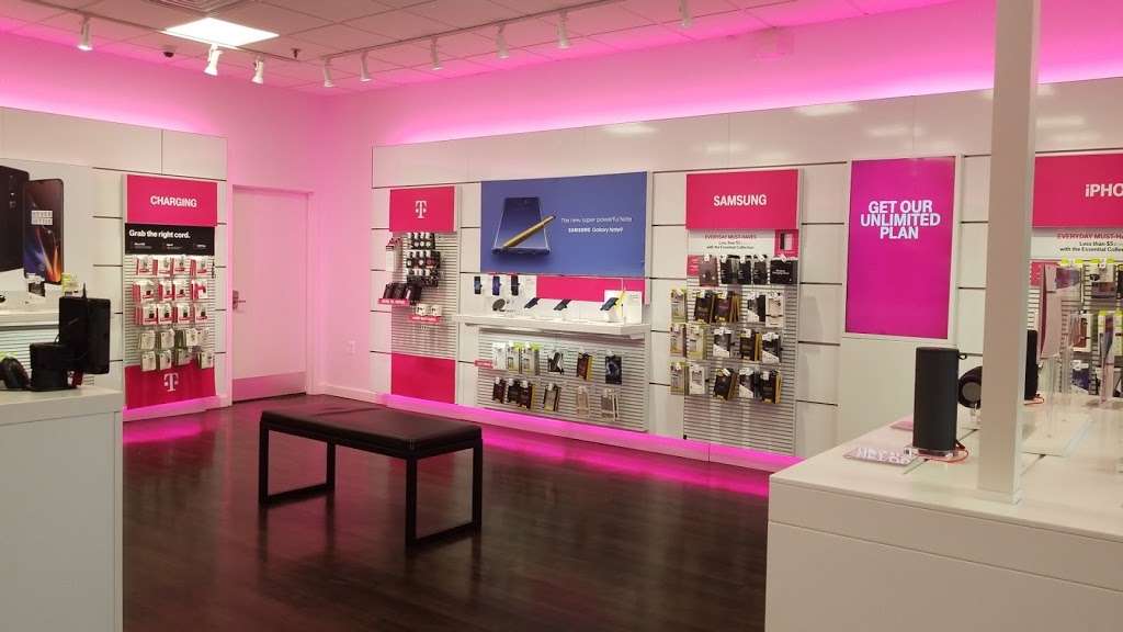 T-Mobile | 835 Roosevelt Ave, Carteret, NJ 07008, USA | Phone: (732) 523-4548