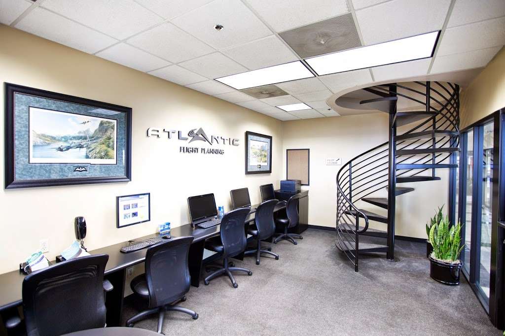 Atlantic Aviation SNA | 19711 Campus Dr # 100, Santa Ana, CA 92707 | Phone: (949) 851-5061