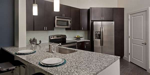 Presley Uptown Apartments | 900 E Stonewall St, Charlotte, NC 28204 | Phone: (980) 335-0152