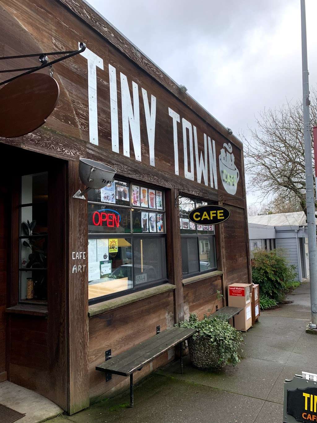 Tiny Town Cafe | 6544 Front St, Forestville, CA 95436, USA | Phone: (707) 887-1400