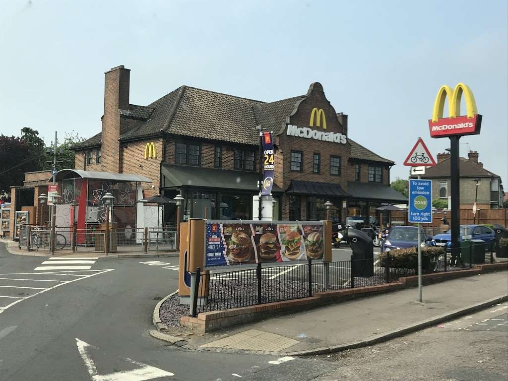 McDonalds | 172 Bullsmoor Ln, Enfield EN1 4SE, UK | Phone: 01992 788261