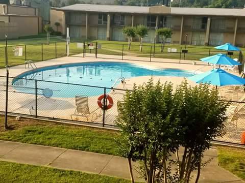 Choice Extended Stay | 110 Seneca Rd, Greensboro, NC 27406, USA | Phone: (336) 275-9331