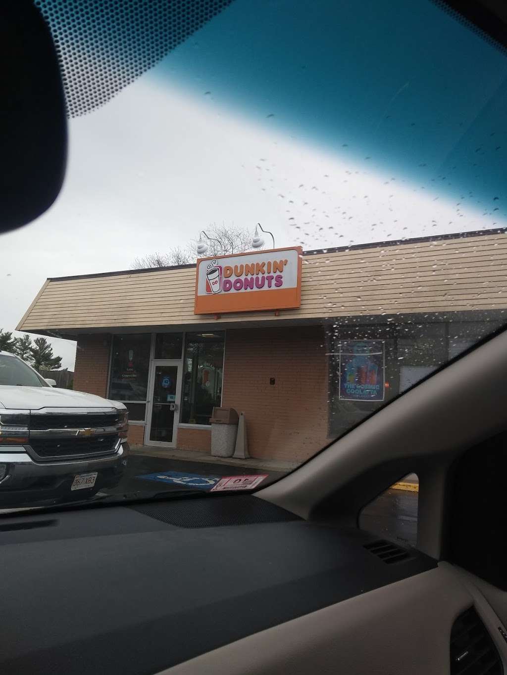 Dunkin | 152 Center St, Pembroke, MA 02359, USA | Phone: (781) 293-3770