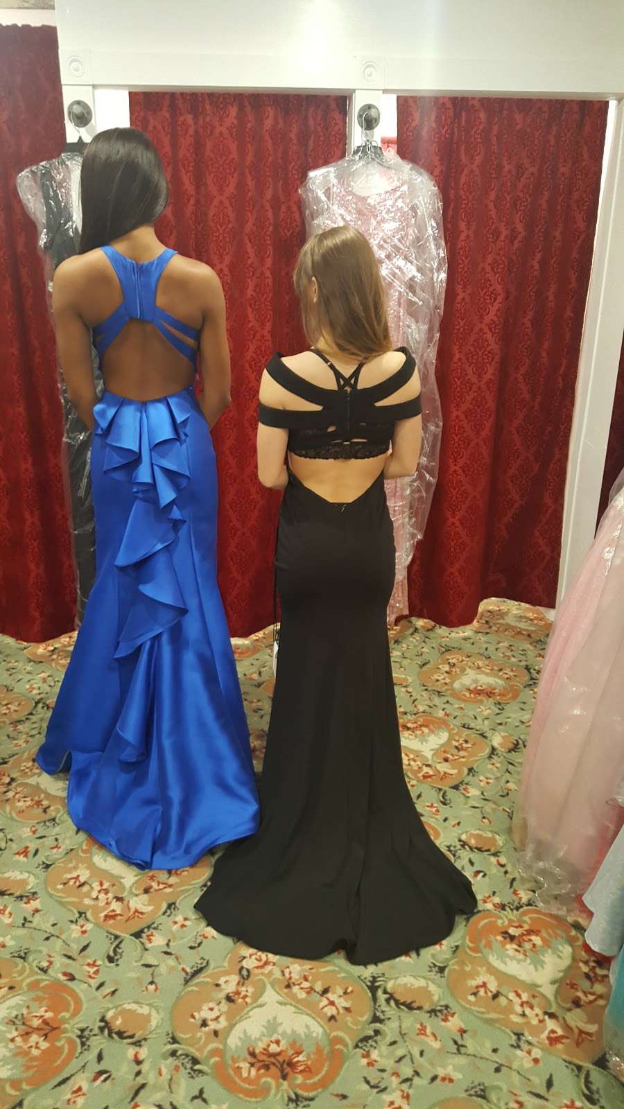 Golden Asp Prom Dresses | 2438 Pasqualone Blvd, Bensalem, PA 19020, USA | Phone: (215) 752-4990