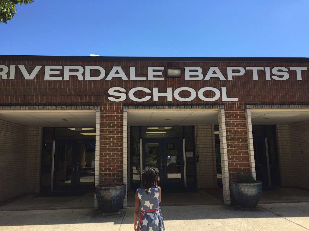 Riverdale Baptist School | 1133 Largo Rd, Upper Marlboro, MD 20774, USA | Phone: (301) 249-7000