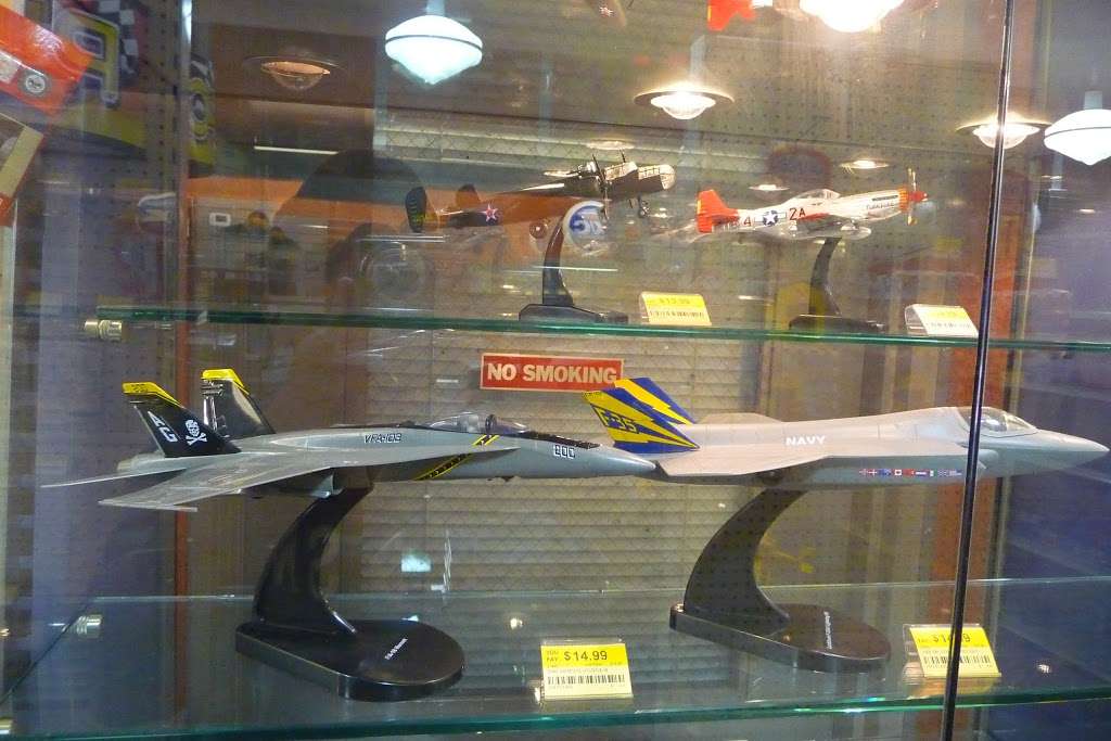 The Pilot Shop at Airways, Inc. | 520 Airport Rd, Lititz, PA 17543, USA | Phone: (717) 569-4996