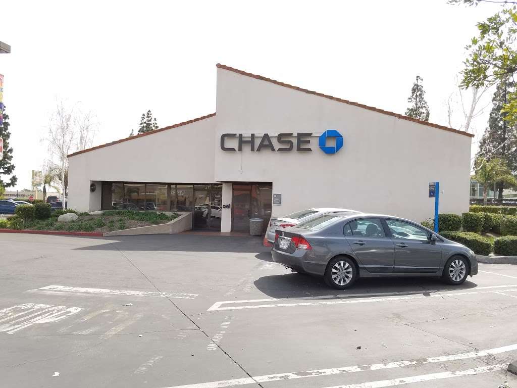 Chase Bank | 18601 Devonshire St, Northridge, CA 91324 | Phone: (818) 368-6651