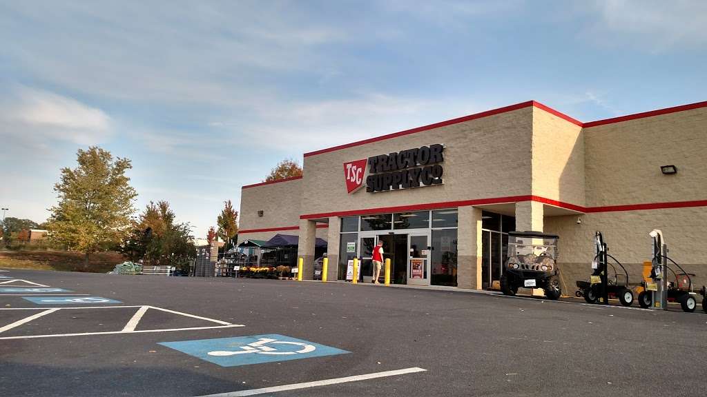 Tractor Supply Co. | 2374 Cross Pointe Dr, Rock Hill, SC 29730, USA | Phone: (803) 980-6115