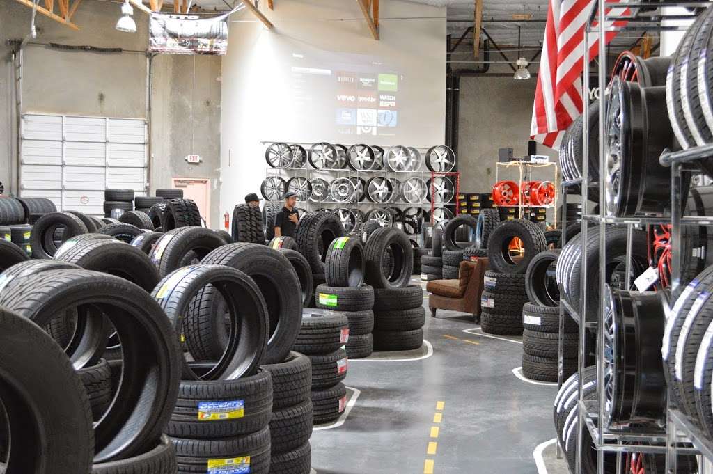 Las Vegas Tire Mart & Co. | 2710 Losee Rd #1, North Las Vegas, NV 89030, USA | Phone: (702) 970-7295