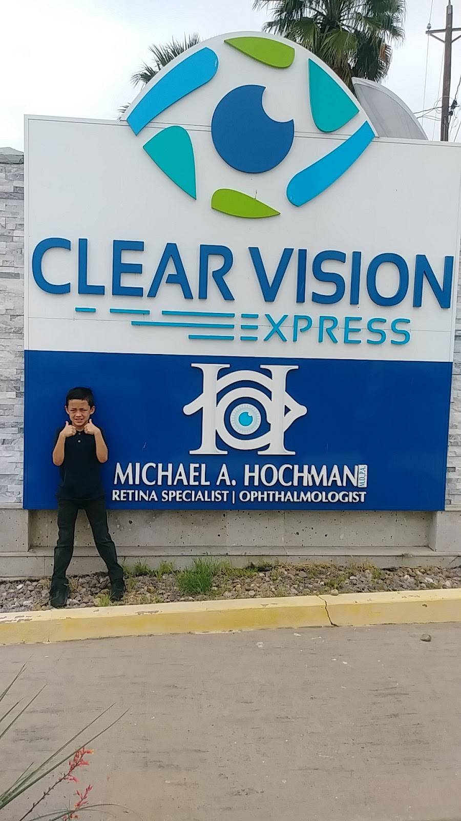 Clear Vision Express | 1720 S Zapata Hwy, Laredo, TX 78046, USA | Phone: (956) 568-1804