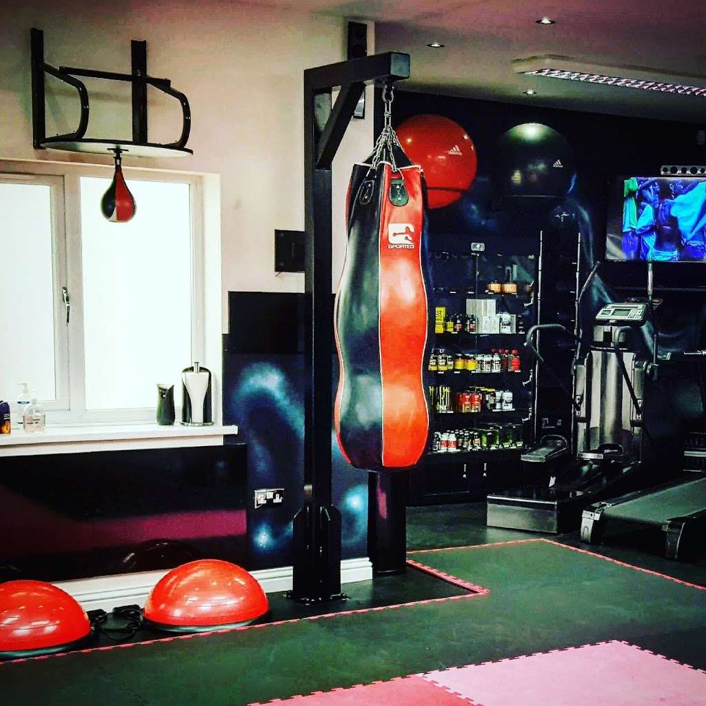 Personal Trainer in Kent | 256 Singlewell Rd, Gravesend DA11 7RE, UK | Phone: 07824 345637