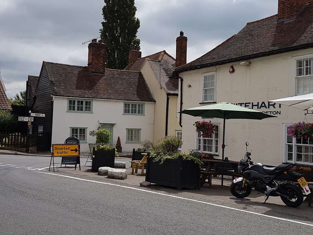 The White Hart | Bridge Rd, Moreton, Ongar CM5 0LF, UK | Phone: 01277 890890