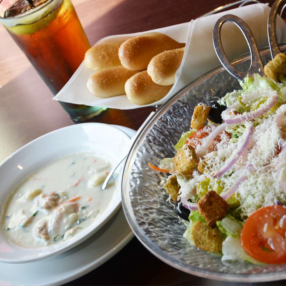 Olive Garden Italian Restaurant | 990 Norland Ave &, Walker Rd, Chambersburg, PA 17201, USA | Phone: (717) 261-5592