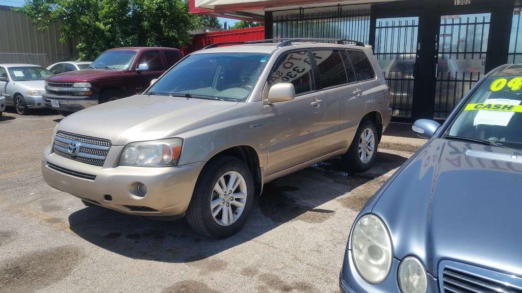 Mi Pueblo Auto Sales | 1302 Federal Rd, Houston, TX 77015 | Phone: (713) 330-9902