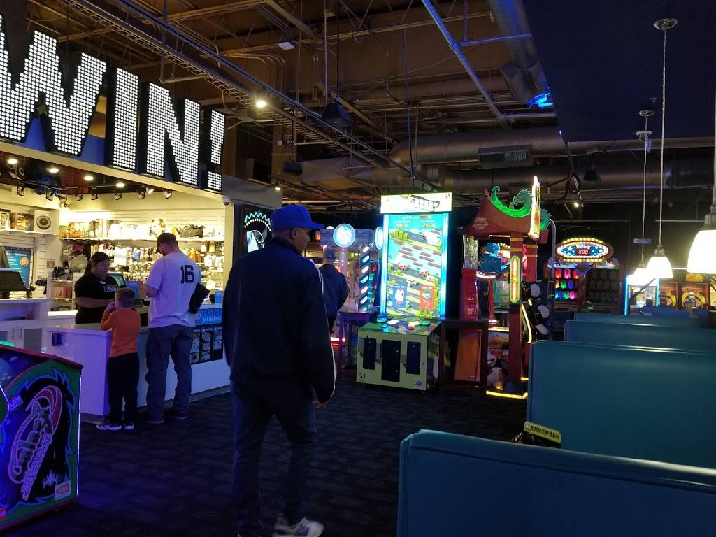 Dave & Busters | 1995 Franklin Mills Cir, Philadelphia, PA 19154, USA | Phone: (215) 632-0333