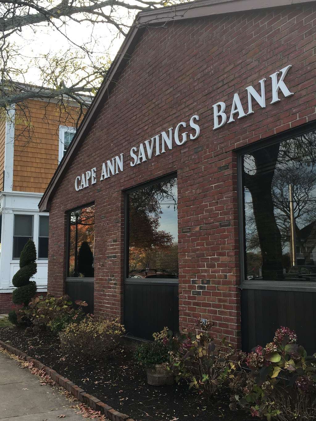 Cape Ann Savings Bank | 17 Beach St, Manchester-by-the-Sea, MA 01944, USA | Phone: (978) 526-7122