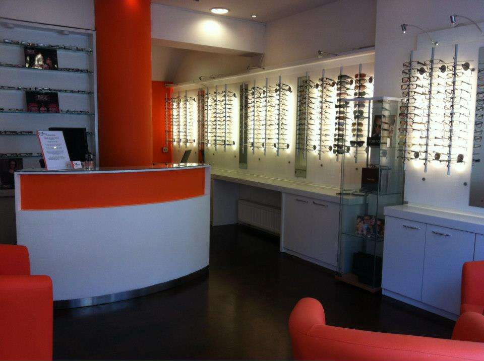 Framed Opticians | 395 St John St, Clerkenwell, London EC1V 4LD, UK | Phone: 020 7837 9418