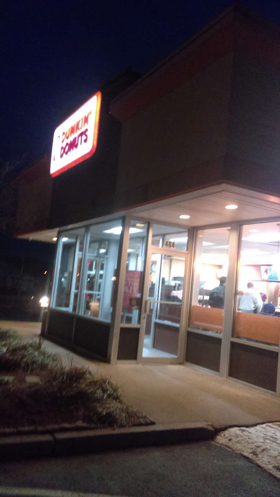 Dunkin | 235 Taunton Ave, East Providence, RI 02914, USA | Phone: (401) 434-9815