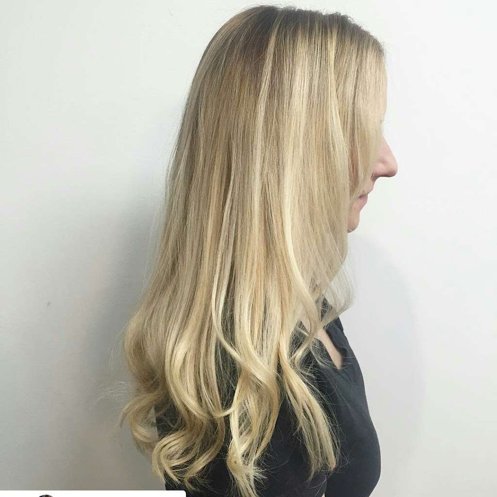 Thirty Hair | 6925 Oakland Mills Rd E, Columbia, MD 21045, USA | Phone: (410) 381-7070