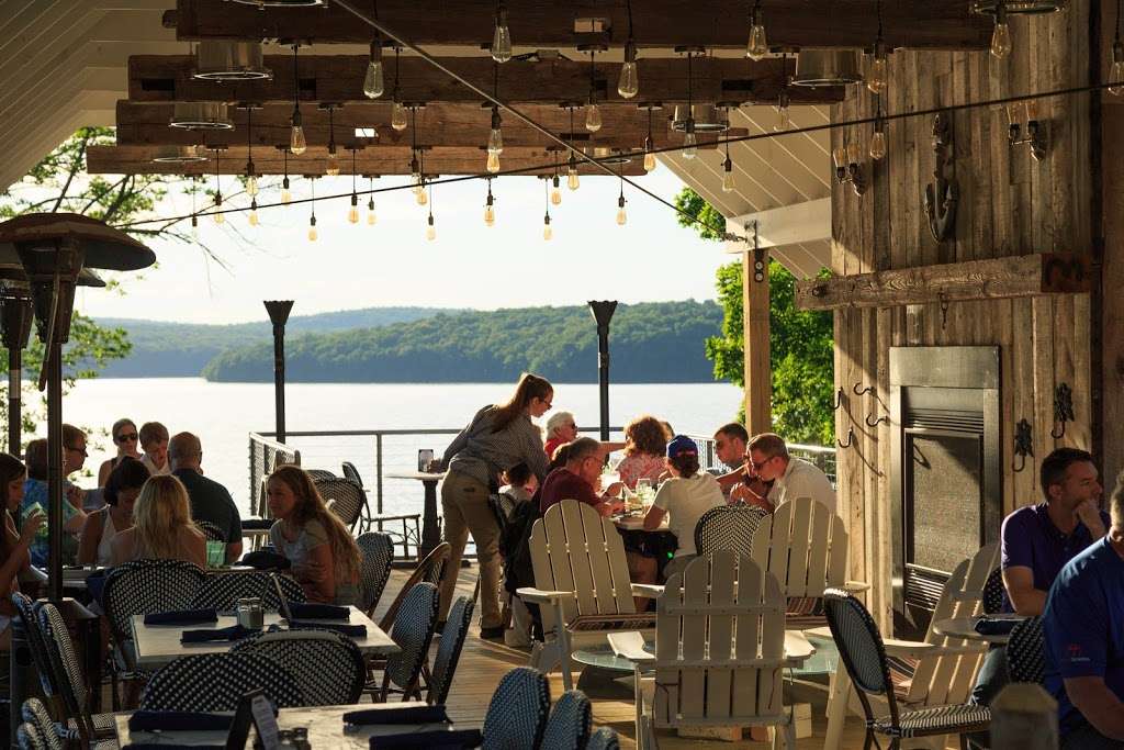 The Dock on Wallenpaupack | 201 PA-507, Hawley, PA 18428, USA | Phone: (570) 226-2124