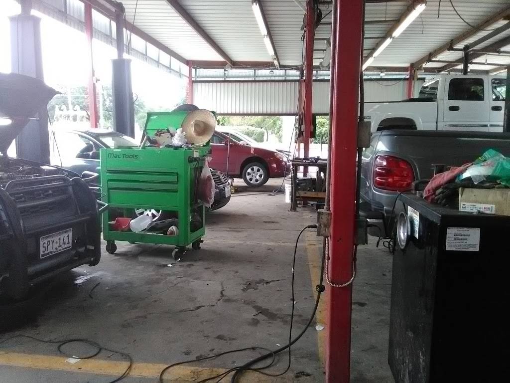 Fort Worth Tire & Service, Inc. | 234 N University Dr, Fort Worth, TX 76107, USA | Phone: (817) 336-2600