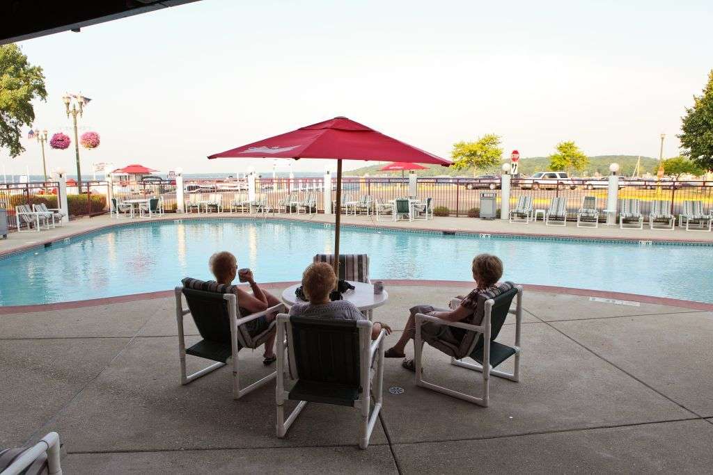 Harbor Shores on Lake Geneva | 300 Wrigley Dr, Lake Geneva, WI 53147, USA | Phone: (262) 248-9181