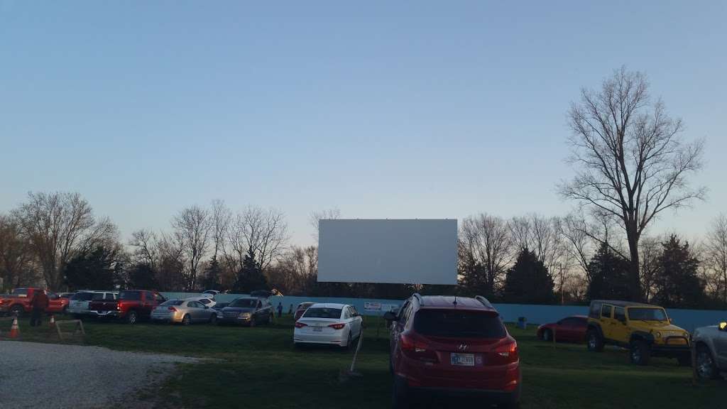 The Skyline Drive-In | 3986 E Michigan Rd, Shelbyville, IN 46176, USA | Phone: (317) 398-6150