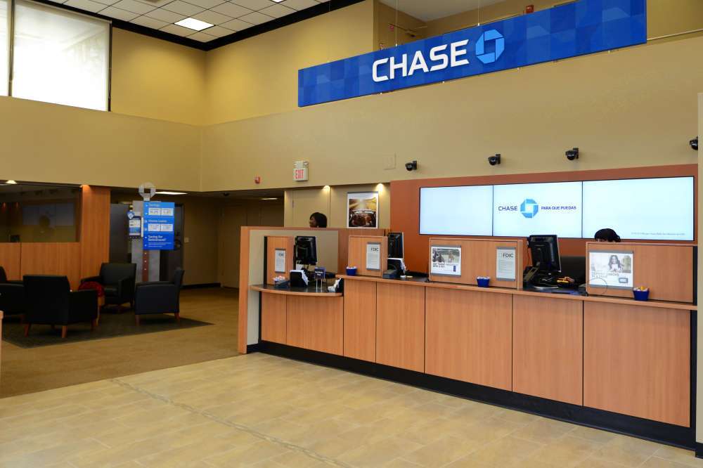 Chase Bank | 2150 Bloomingdale Rd, Glendale Heights, IL 60139, USA | Phone: (630) 980-9366