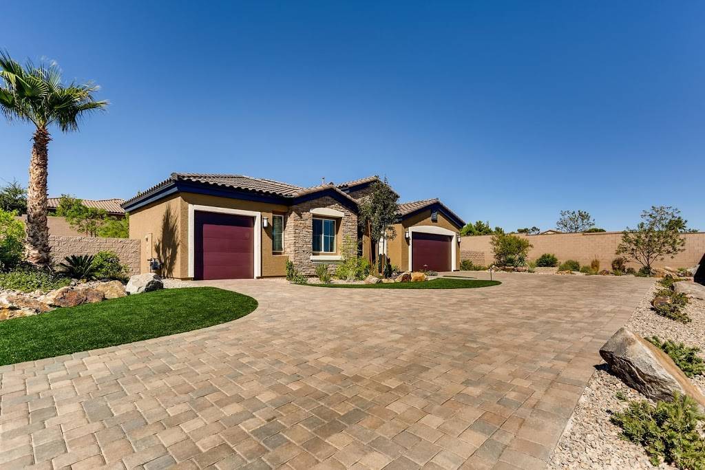 Triumph Property Management | 2500 N Buffalo Dr Suite 100, Las Vegas, NV 89128, USA | Phone: (702) 367-2323