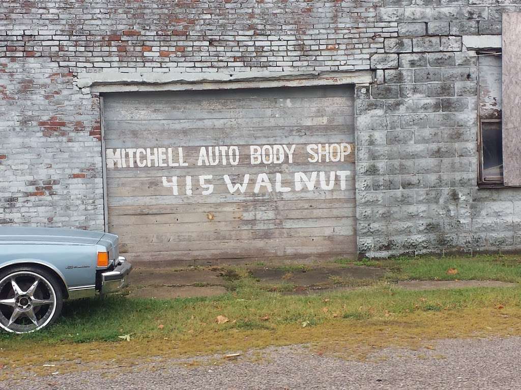 Mitchell Auto & Body Shop | 415 E Walnut St, Rich Hill, MO 64779, USA | Phone: (417) 395-2616