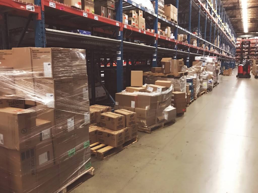 Staples Fulfillment Center | 1500 S Dupont Ave, Ontario, CA 91761, USA | Phone: (909) 937-7800