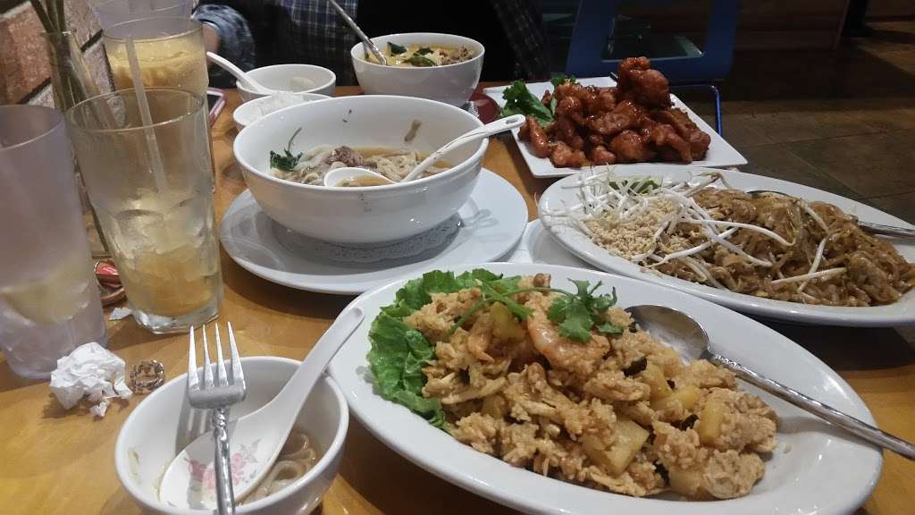 Ing Doi Thai Kitchen | 28072 Bouquet Canyon Rd, Saugus, CA 91350, USA | Phone: (661) 263-9888