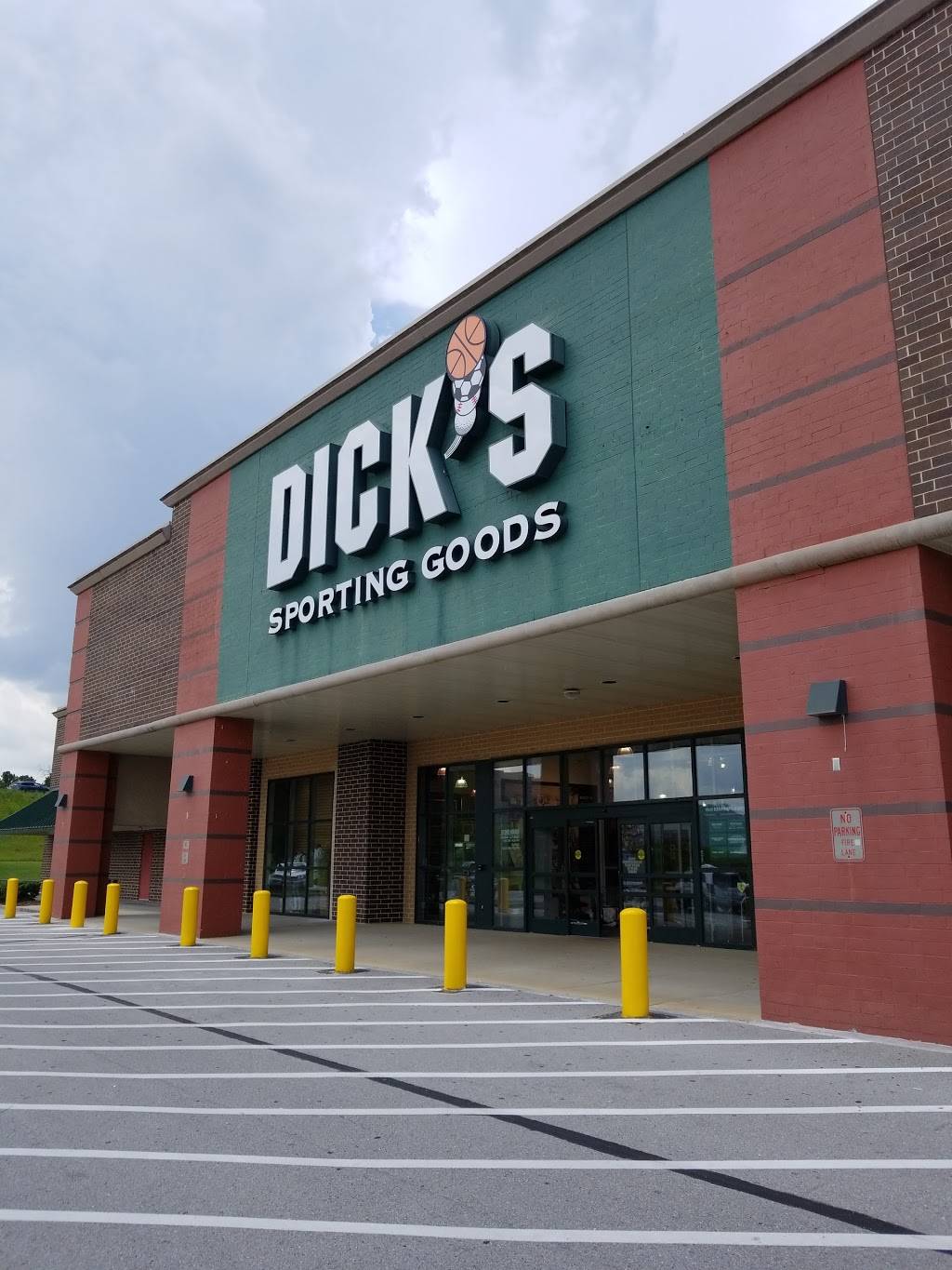 DICKS Sporting Goods | 310 Doug Baker Blvd, Birmingham, AL 35242, USA | Phone: (205) 747-3121