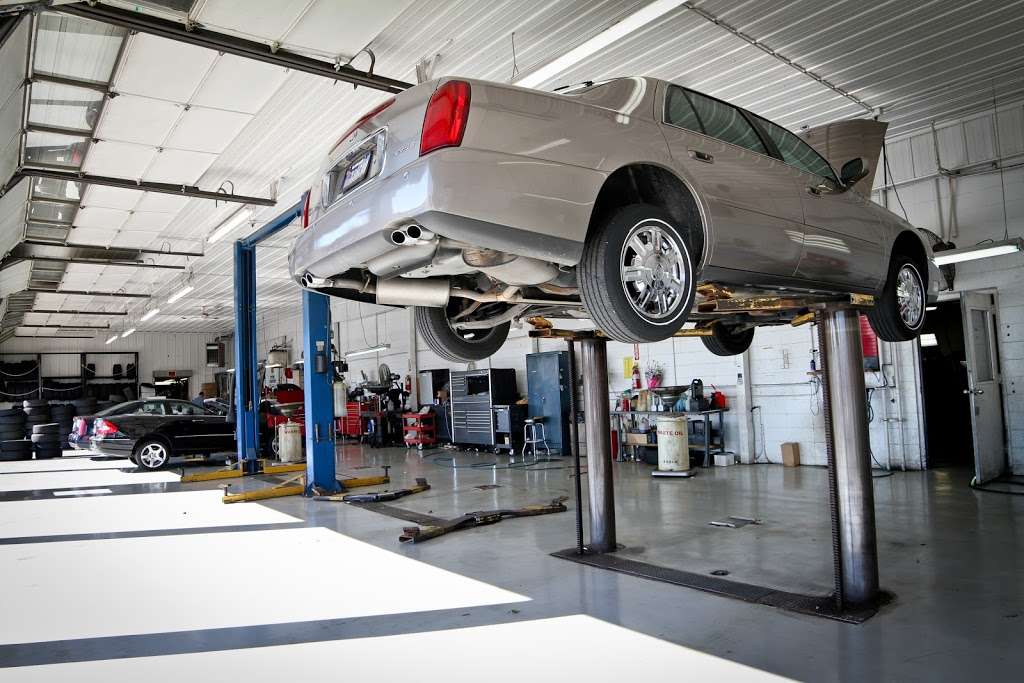 Lockhart Cadillac Collision Center | 7601 East 88th Place Building 1, Indianapolis, IN 46256, USA | Phone: (317) 254-6427
