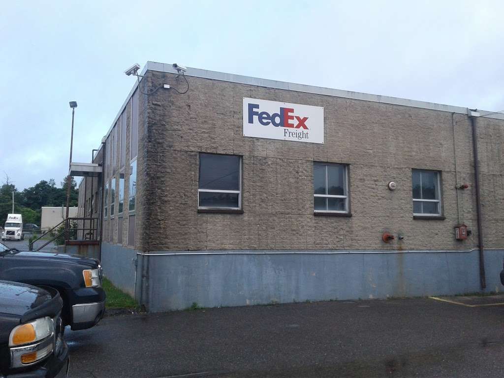 FedEx Freight | 19 Republic Rd, North Billerica, MA 01862, USA | Phone: (888) 267-8572