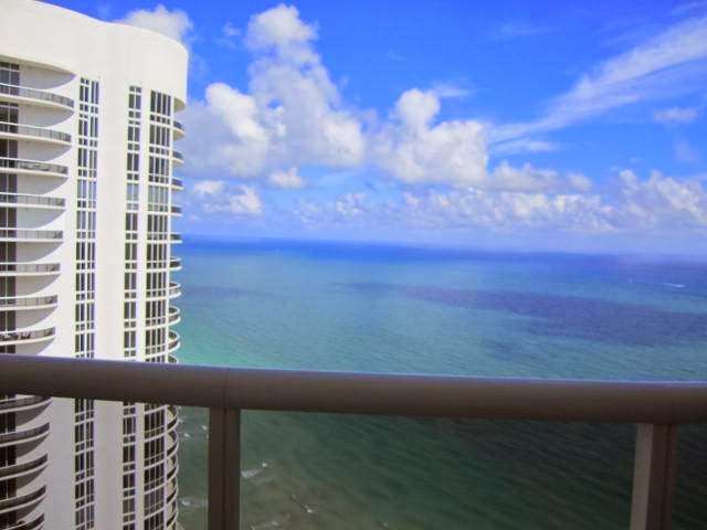 Real Estate Agent Johanna Bassols | 1000 5th St #200, Miami Beach, FL 33139, USA | Phone: (786) 270-1743