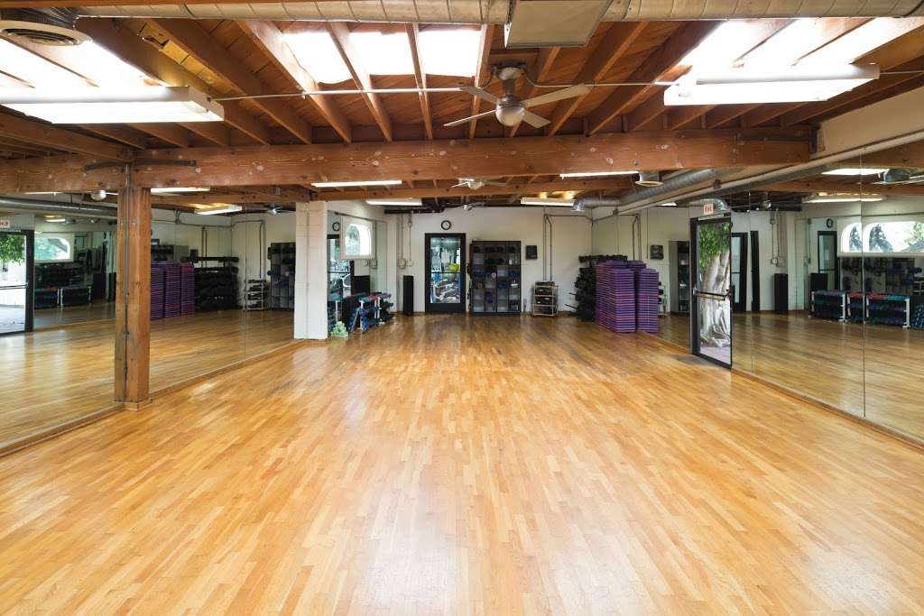 Womens World Fitness Center | 2000 Huntington Dr, San Marino, CA 91108, USA | Phone: (626) 284-7741