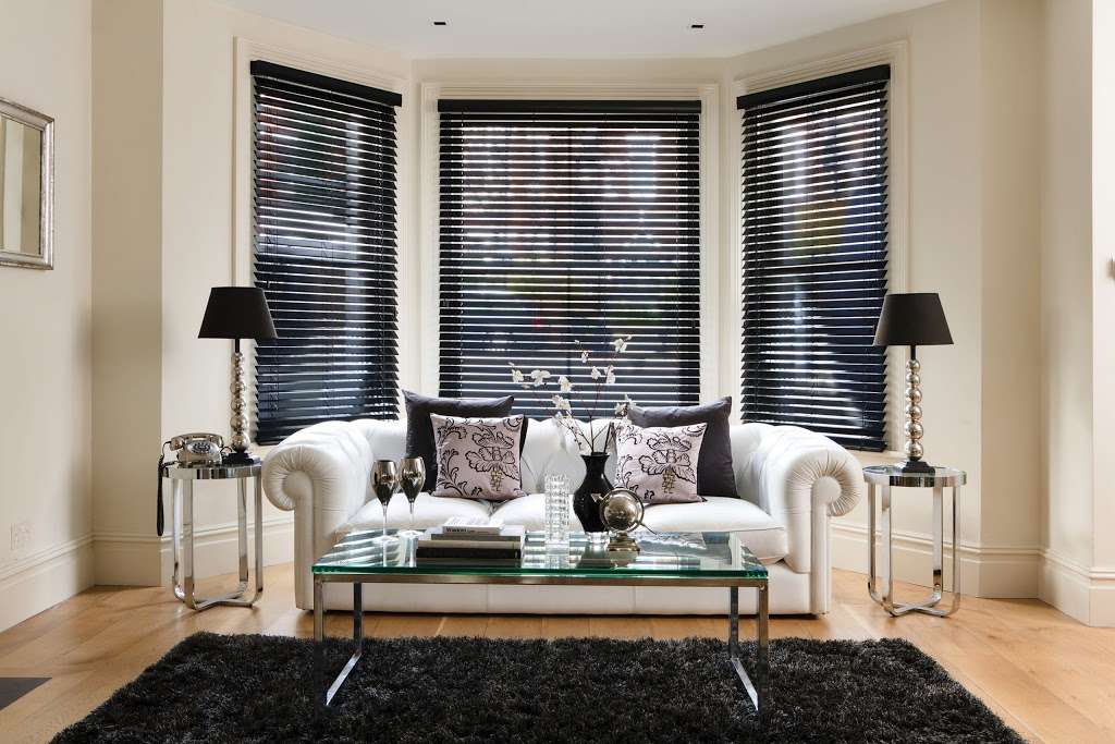 Blinds Fitted 4u | 5 Southwood Gardens, Esher KT10 0DF, UK | Phone: 020 7411 9831