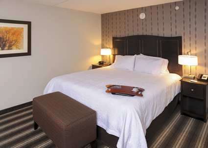 Hampton Inn Neptune/Wall | 4 McNamara Way, Neptune City, NJ 07753, USA | Phone: (732) 643-0500