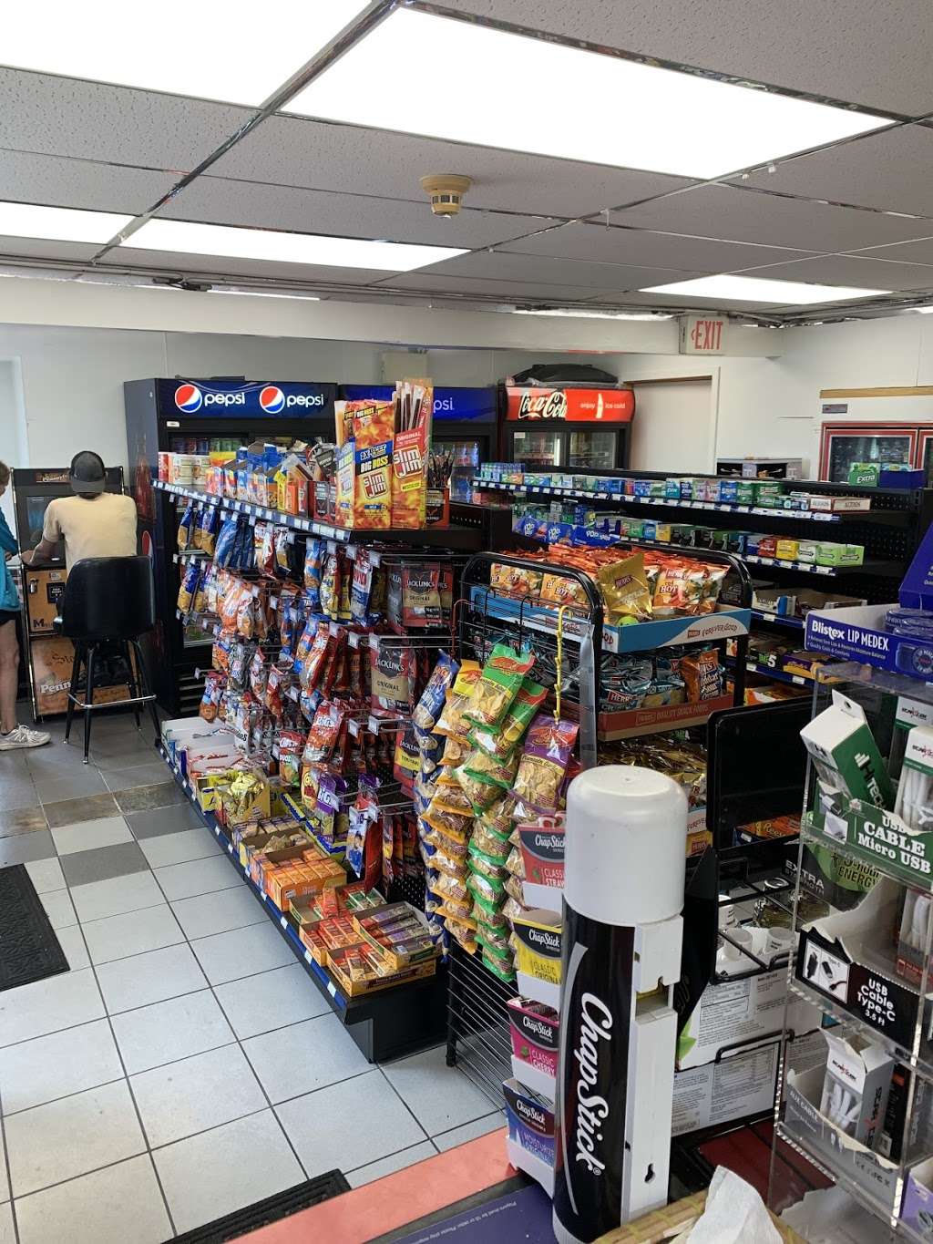 Clifton Gas n Wash | 555 E Baltimore Ave, Clifton Heights, PA 19018, USA