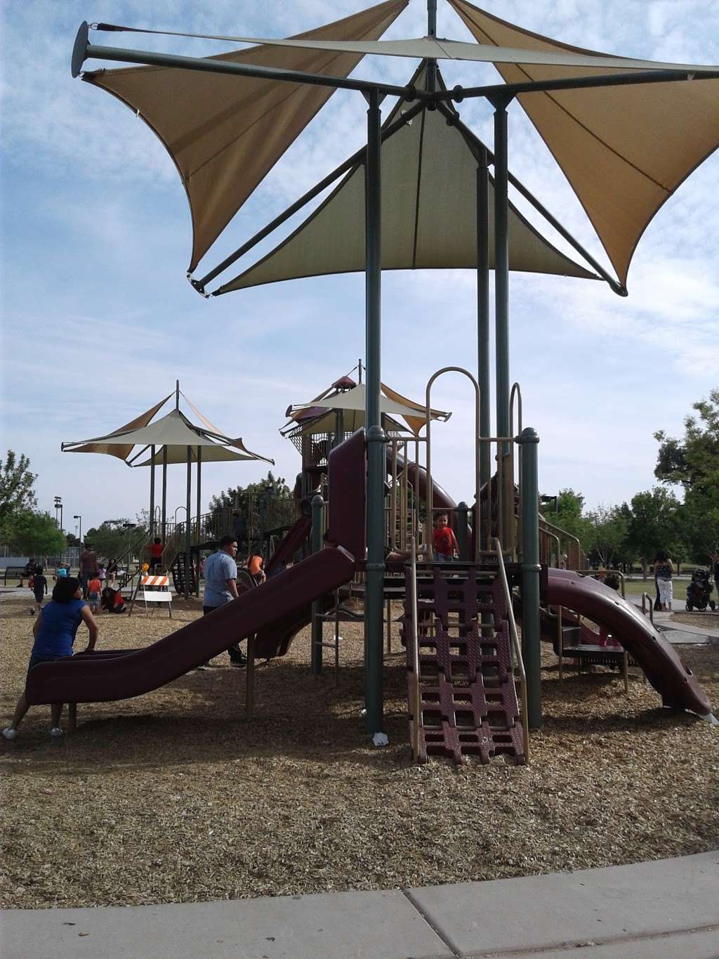 El Oso Park | 3451 N 75th Ave, Phoenix, AZ 85033, USA | Phone: (602) 262-6575