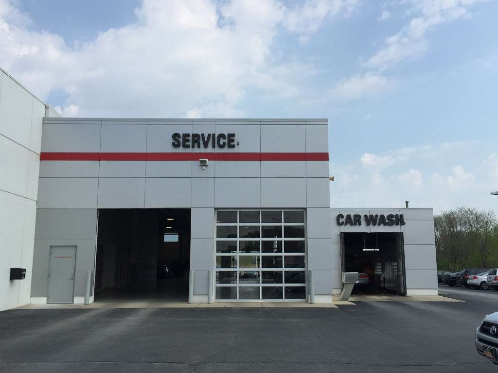 Toyota of Merrillville | 4450 E Lincoln Hwy, Merrillville, IN 46410, USA | Phone: (219) 947-3325