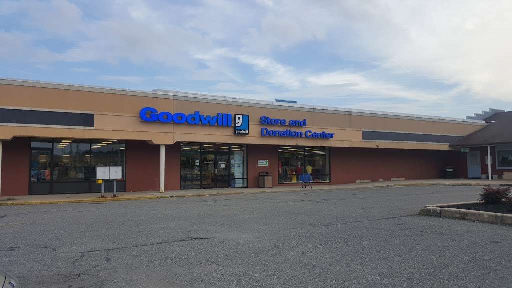 Goodwill Store & Donation Center | 2846 Main St, Morgantown, PA 19543, USA | Phone: (610) 286-6676