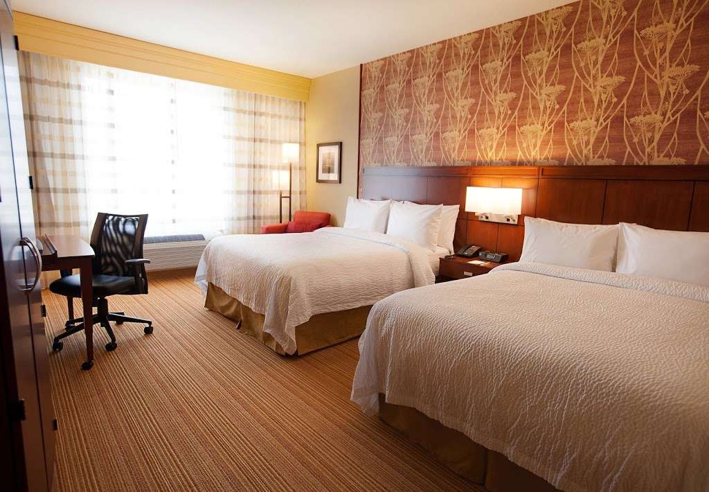 Courtyard by Marriott Kansas City at Briarcliff | 4000 N Mulberry Dr, Kansas City, MO 64116 | Phone: (816) 841-3300