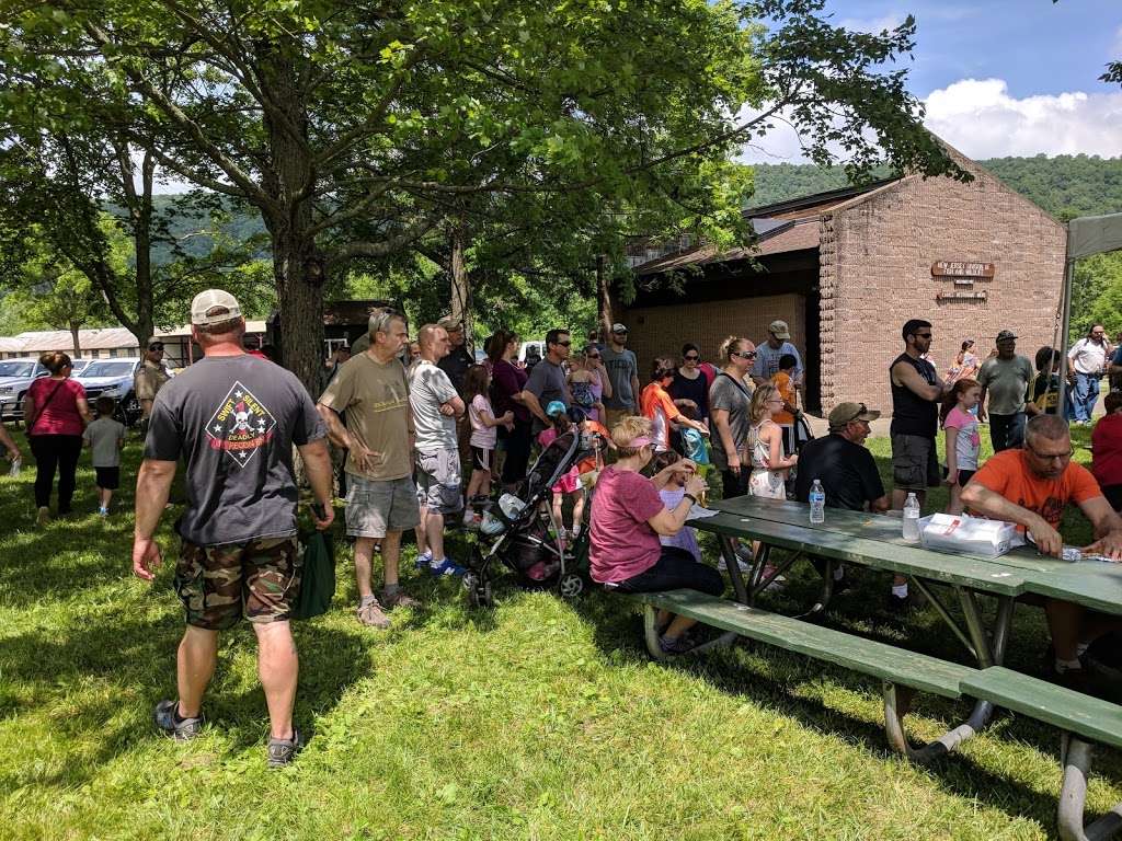 The Pequest Trout Hatchery and Natural Resource Education Center | 605 Pequest Rd, Oxford, NJ 07863, USA | Phone: (908) 637-4173