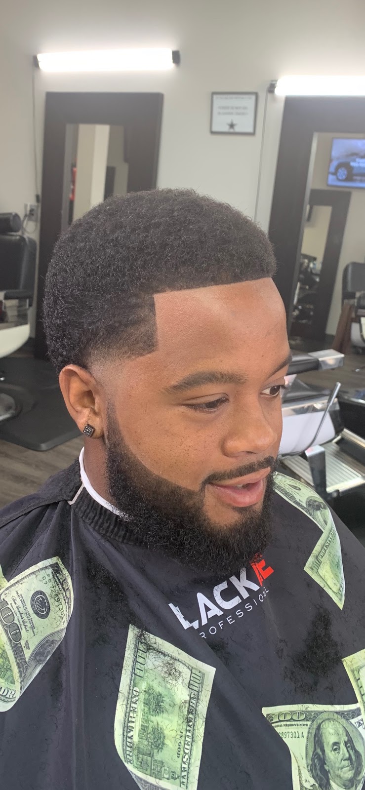 Jagged Edge Barbershop | 6592, 930 W Sublett Rd # 131, Arlington, TX 76017, USA | Phone: (817) 375-0080