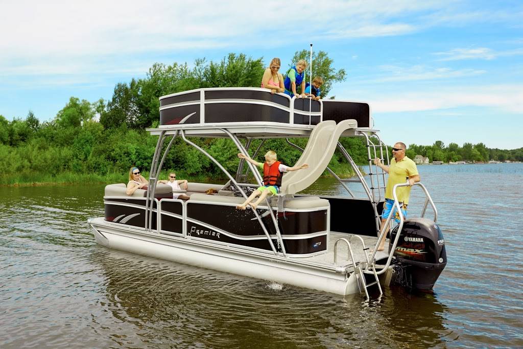 CenterPointe Boat Services | 400 Sussex St, Pewaukee, WI 53072, USA | Phone: (262) 333-0700